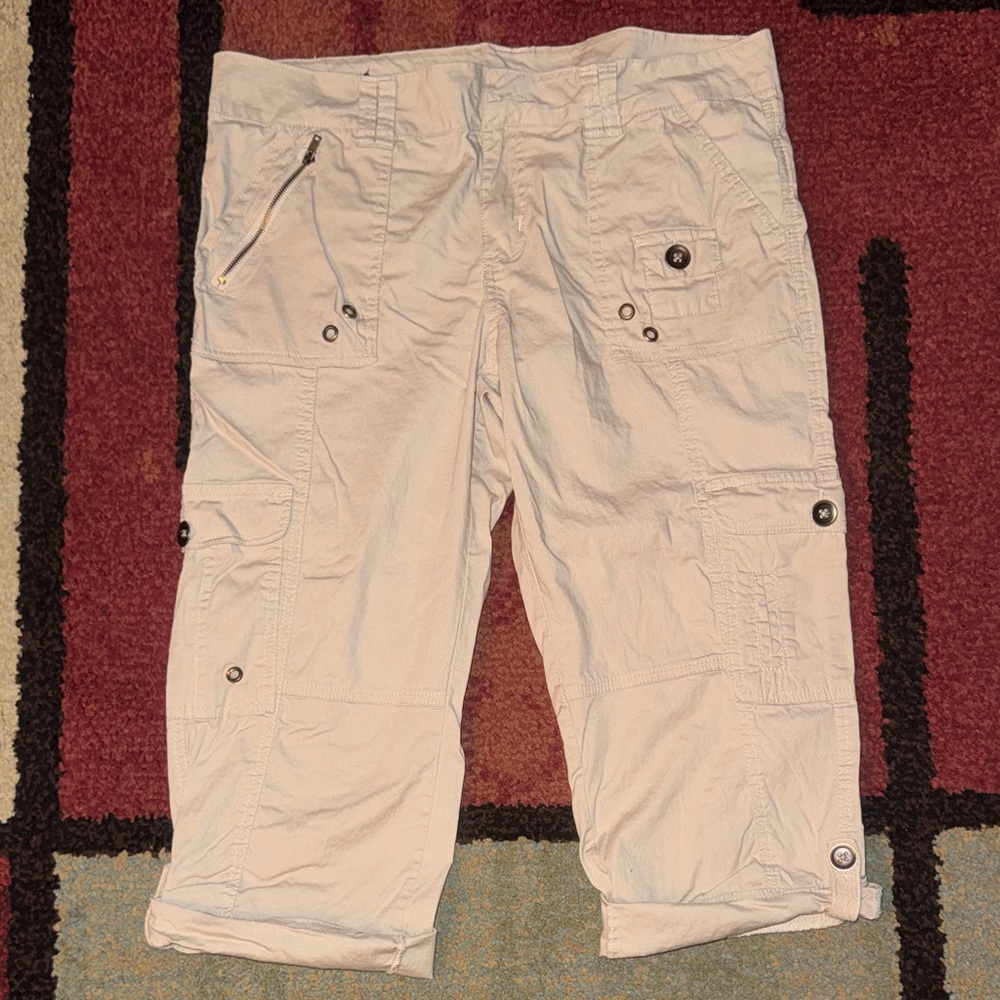 Women’s Helium London Cargo Khaki Capri